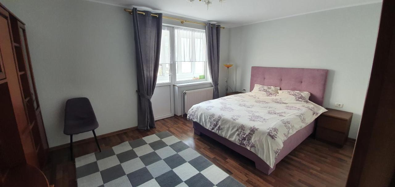 Yla Apartments Piatra Neamţ Exteriér fotografie
